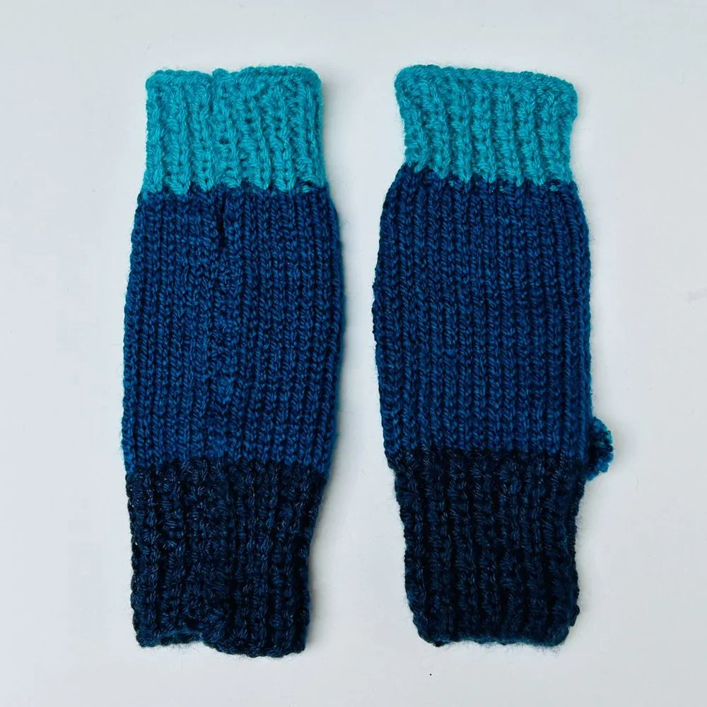 Hand knit Fingerless, Colorblock Gloves/Wrist Warmers with crochet flower